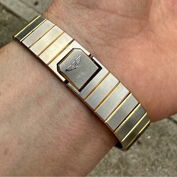 Longines Silver and Gold Quartz Watch - Picture 4 of 9